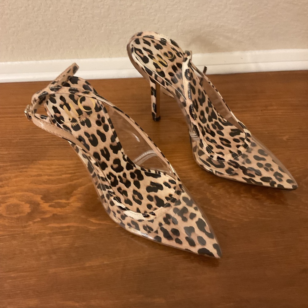 JLO Jennifer Lopez Womens Parlata Clear Leopard Print Pump Heels Size US 6.5